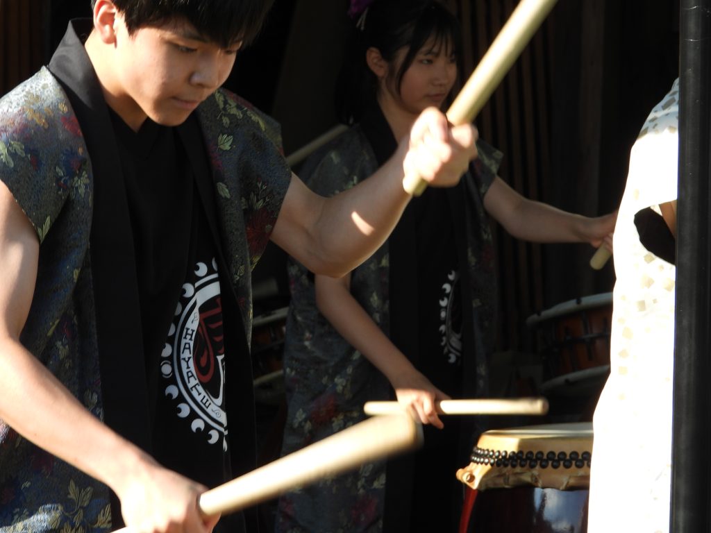 【和太鼓部】光源寺「ほおずき千成り市」で演奏しました
